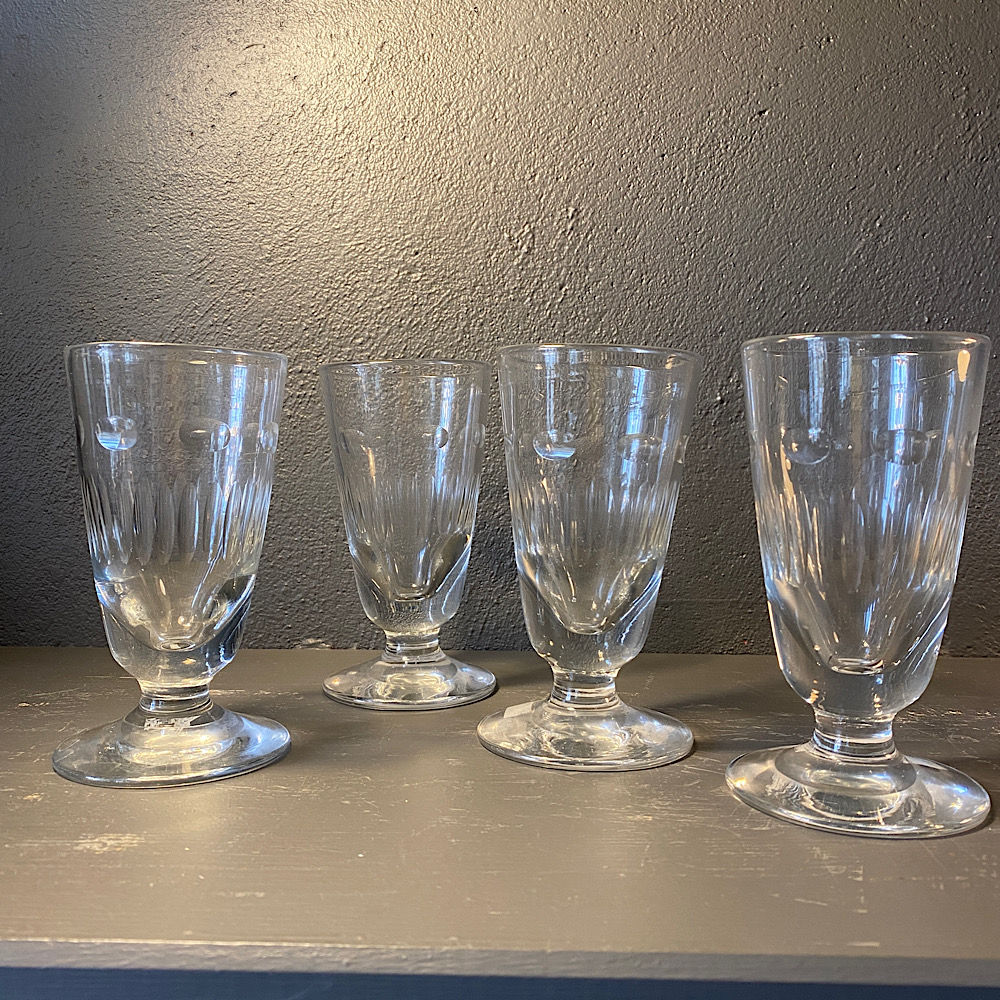 Antikke franske absindtglas fra Bellevue Vintage