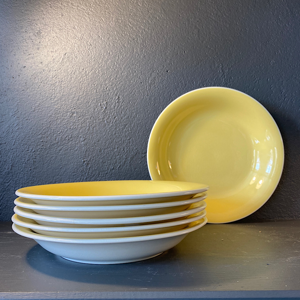 Villeroy & Boch pastelgule dybe tallerkner fra Bellevue Vintage